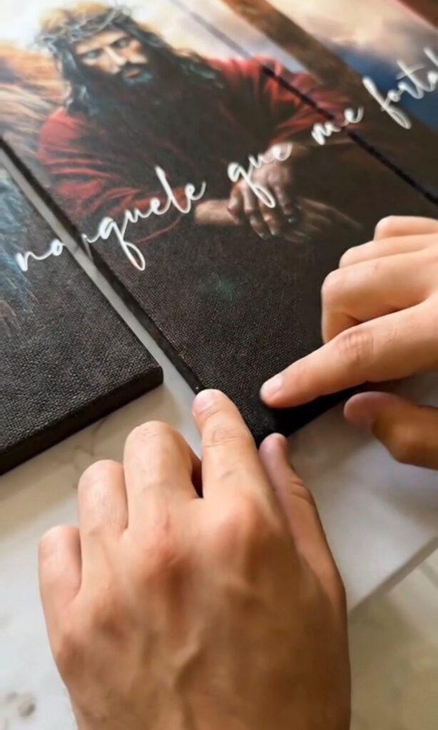 Mosaico GIGANTE 200x120cm Jesus e Leão de Judá — "Tudo Posso Naquele Que Me Fortalece" | 5 Peças em Alta Definição