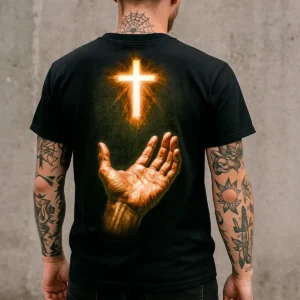 Alternative view of Camiseta Cruz Iluminada com Mão Estampa Religiosa - OFERTA RELÂMPAGO COMPRE 1 LEVE 3
